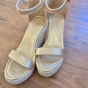 Elegant Gold Wedge Sandals